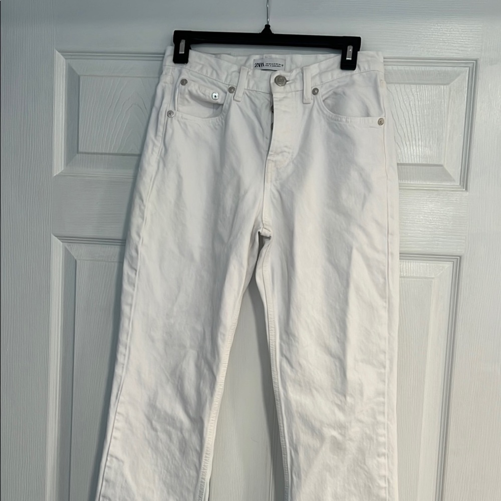 Zara White Straight Leg Jeans Classic Style